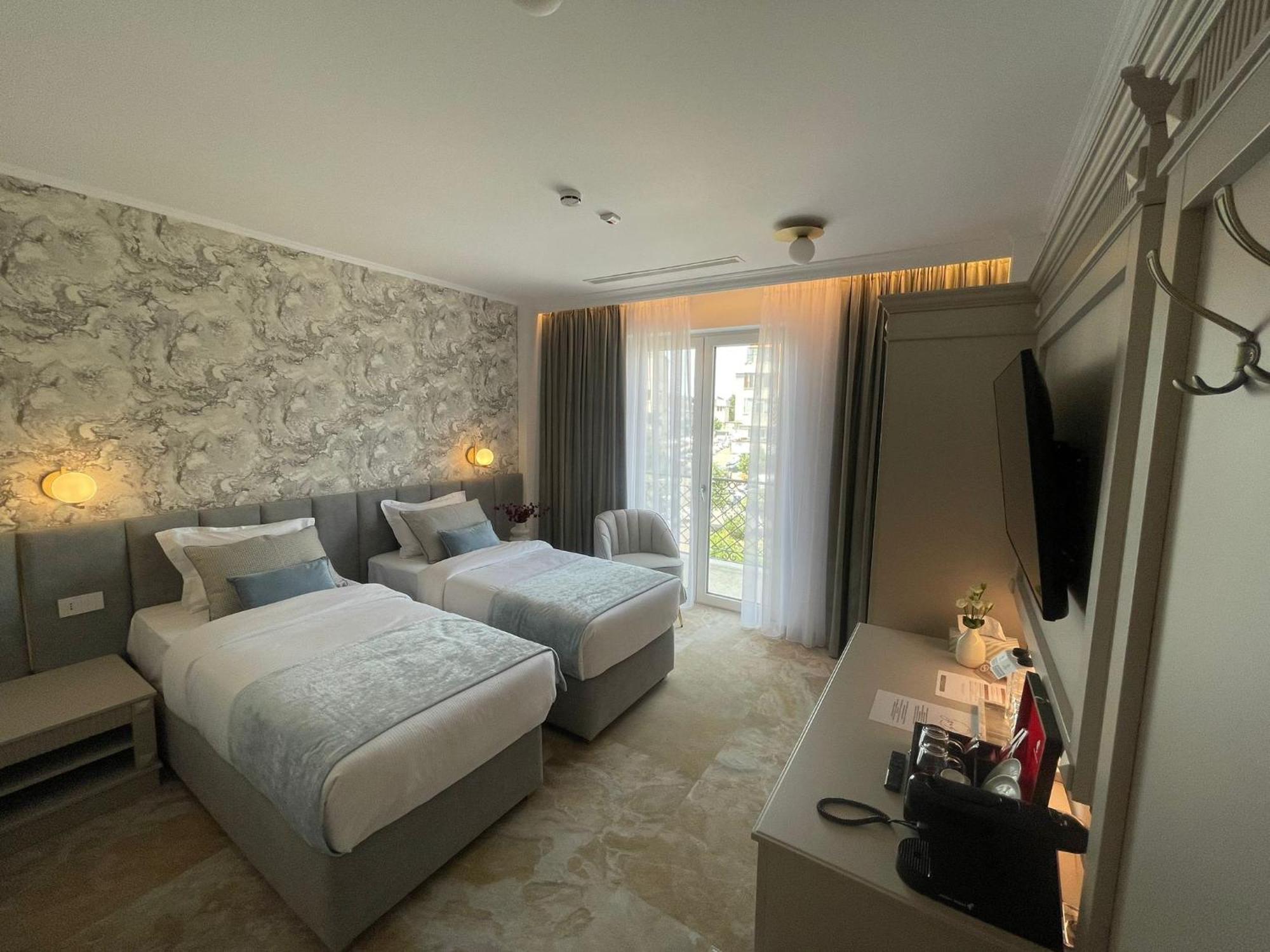 Boutique Hotel Bals Zewnętrze zdjęcie
